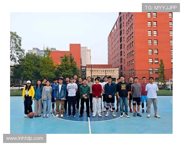 篮球点燃青春梦想凝聚团队力量谱写激情奋斗篇章