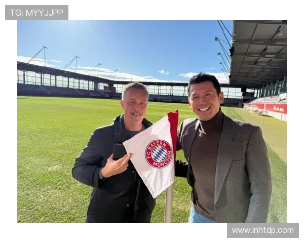 杨晨带领中国足球走向辉煌 从青训到职业生涯的奋斗与成就