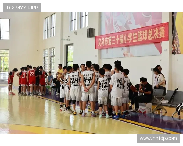 篮球世界的未来发展趋势：技术创新与球员成长的双重驱动