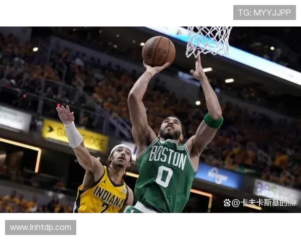 公牛与凯尔特人激战正酣新浪直播带你领略精彩瞬间