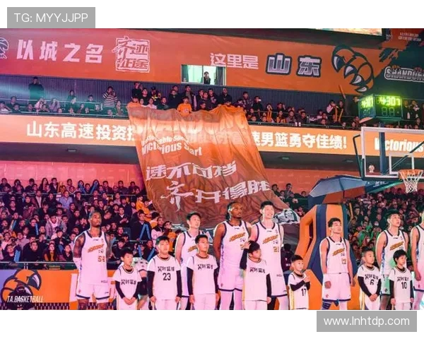 山东高速男篮迎战江苏队力争主场胜利全力以赴展现团队精神 山东高速男篮迎战江苏队力争主场胜利全力以赴展现团队精神